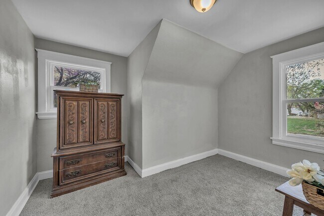 Building Photo - 2110 S Sterling Ave