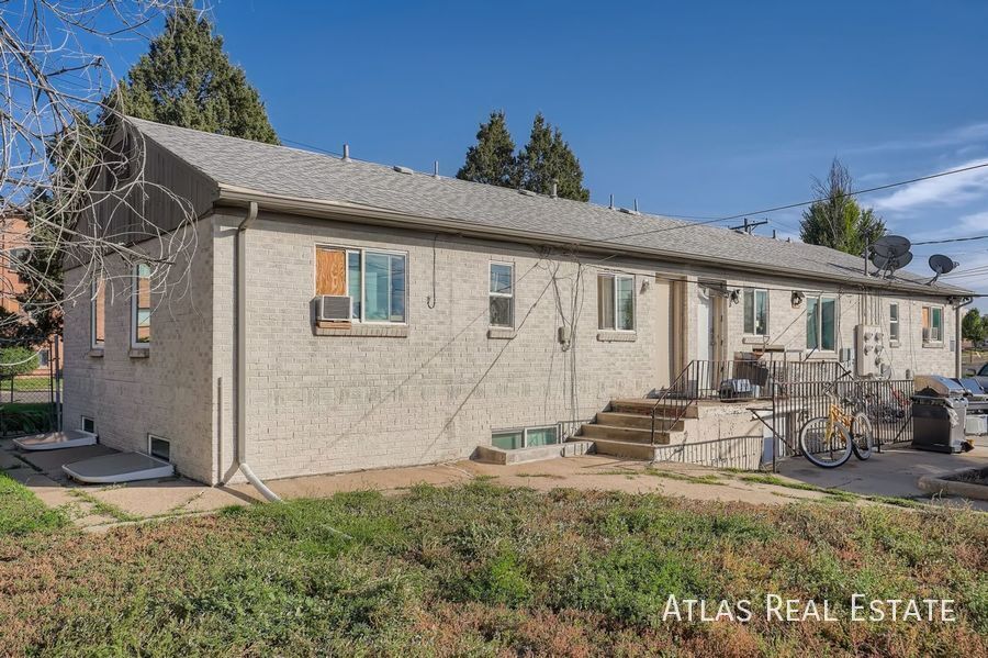 Building Photo - 1575 Lima St