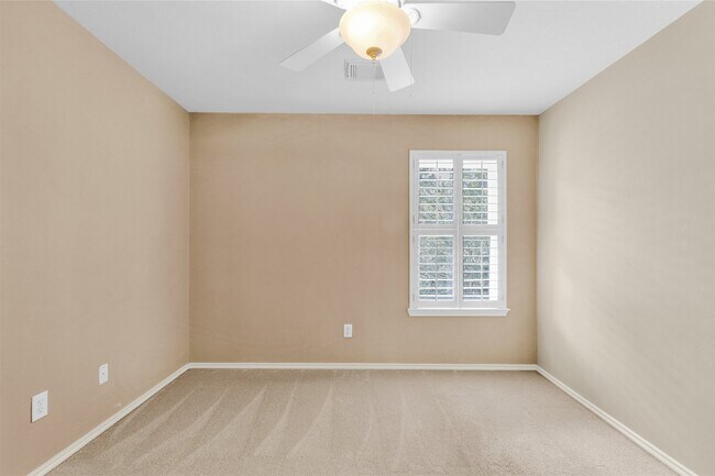 Building Photo - 31 N Walden Elms Cir