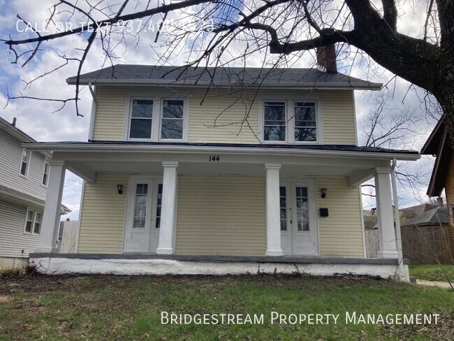 Primary Photo - Updated 3 bedroom 1 bath home with detache...