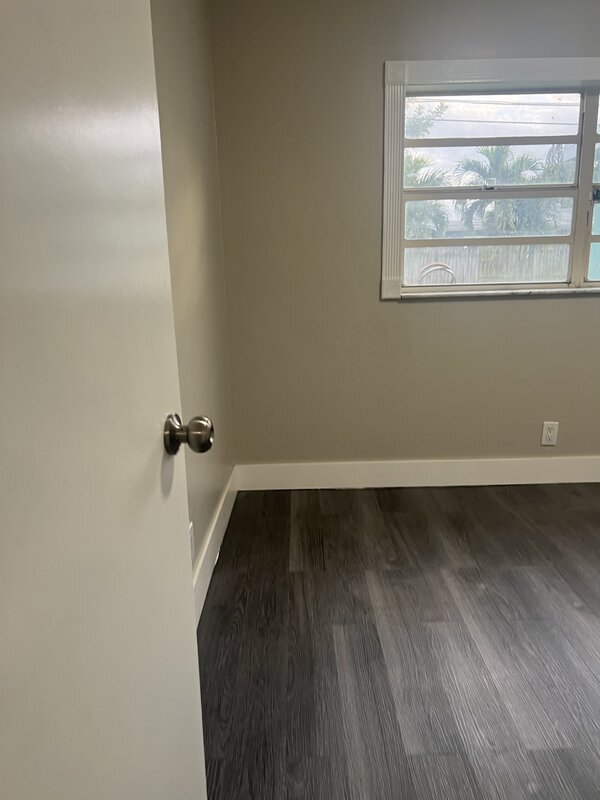 Building Photo - 5056 Pat Pl