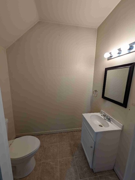 Building Photo - 92 Harrison Pl