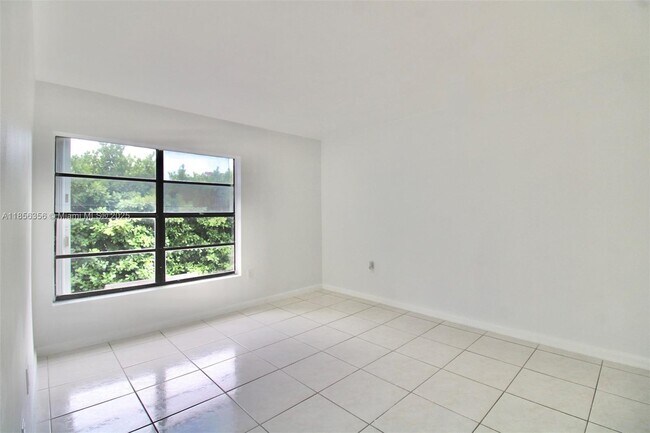 Building Photo - 13870 SW 62nd St