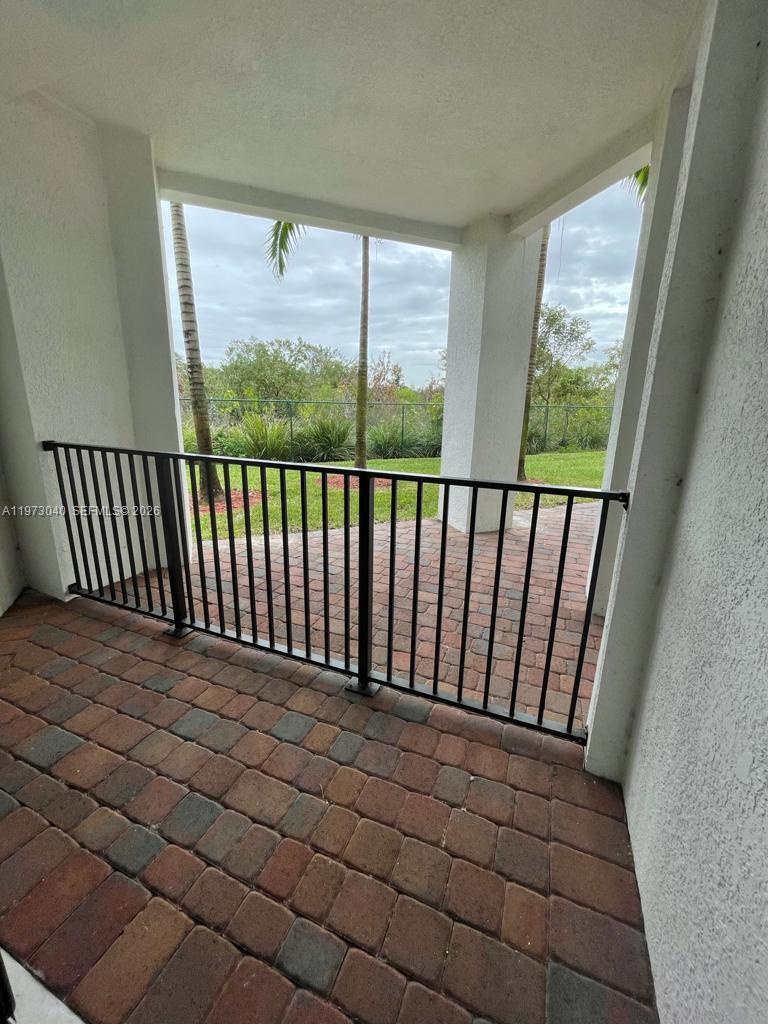 Building Photo - 10600 NW 88th St