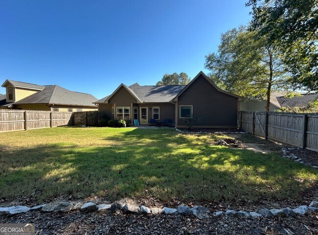 Building Photo - 42 Round Rock Cir NE