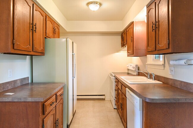 kitchen - 2336 Peppermill Rd