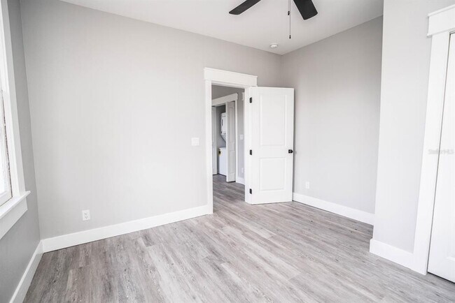 Building Photo - 2817 N Taliaferro Ave