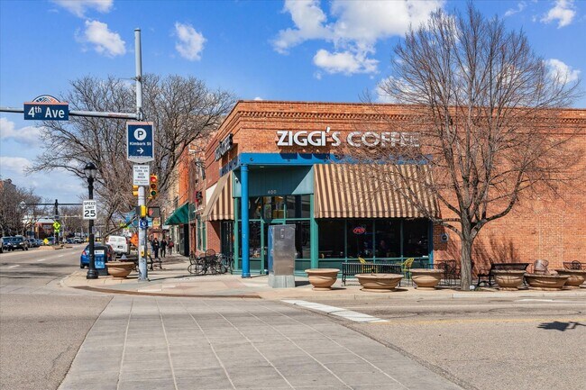 Building Photo - Charming 2BD, 2BA Longmont Home with Fenced Back Yard