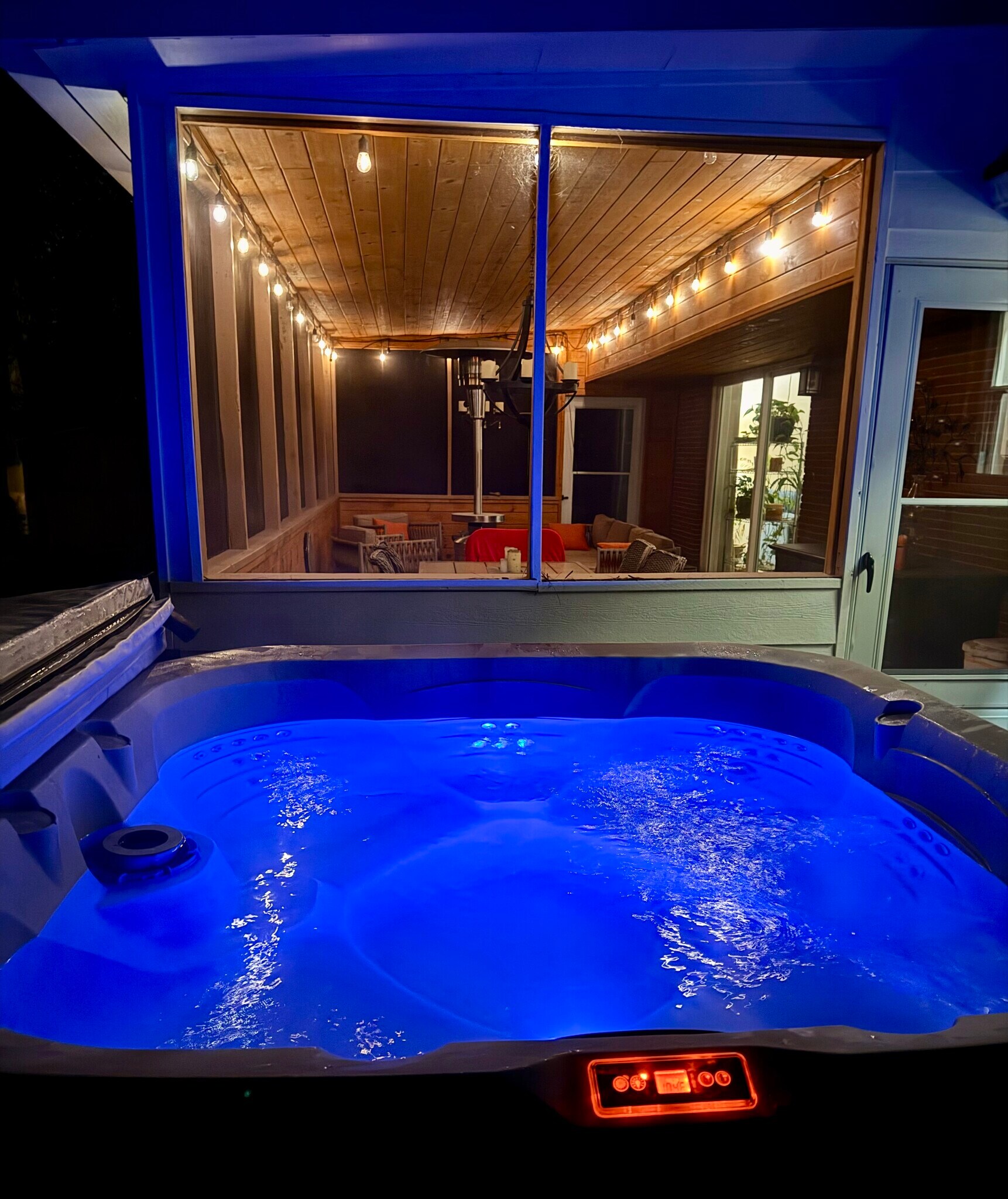 Building Photo - 5200 Skyline Dr