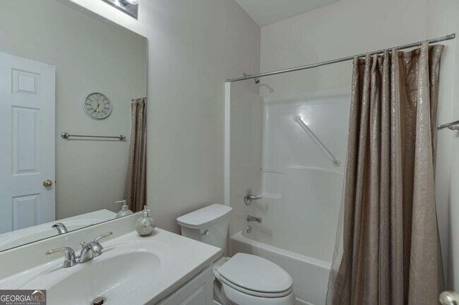 Building Photo - 6440 Deep Woods Ct