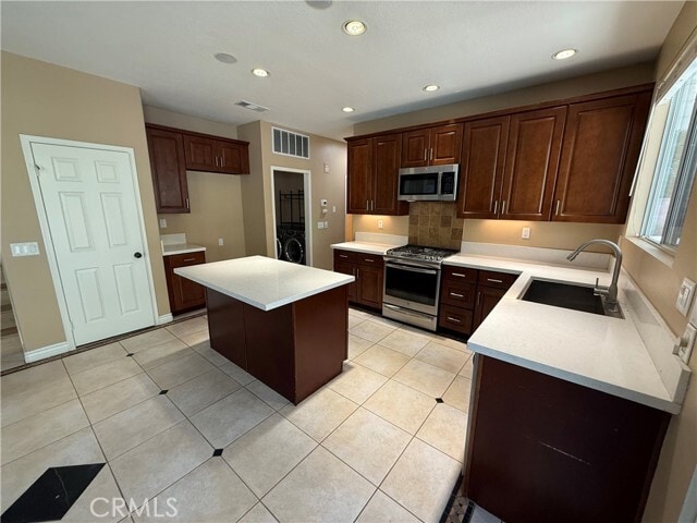 Building Photo - 23 Via Berrendo