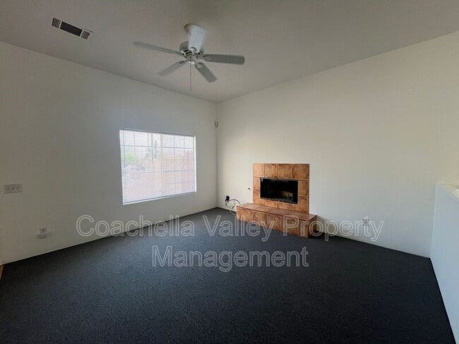 Building Photo - 53750 Avenida Alvarado