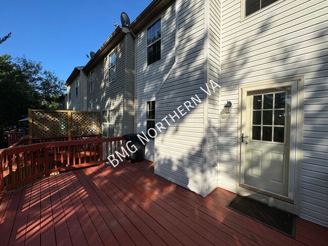 Building Photo - 8651 Centerton Ln