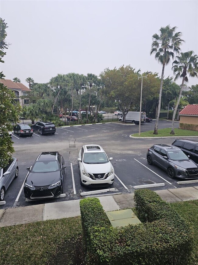 Building Photo - 2031 Renaissance Blvd