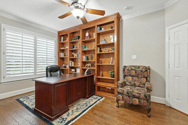 Building Photo - 2303 Chapelwood Dr