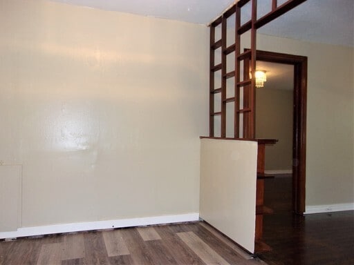 Building Photo - 1 BED 1 BATH DOWNSTAIRS GARAGE APT IN CAPITAL HILL AREA