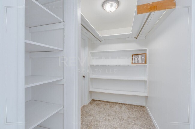 Building Photo - 3 Bed 2 Bath Gem in Midtown Mobile!!