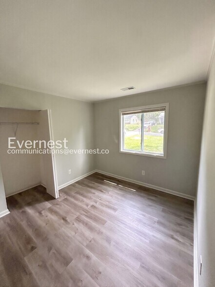 Building Photo - 5736 Lawn Meadow Dr