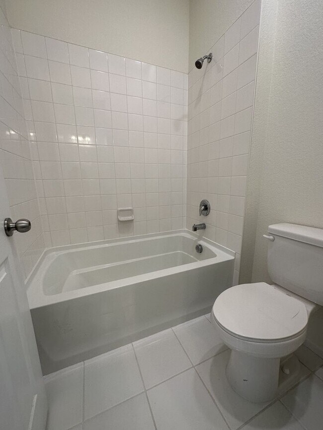 Building Photo - Modern 4-Bed Ranch in Erie with 13-Ft Ceil...