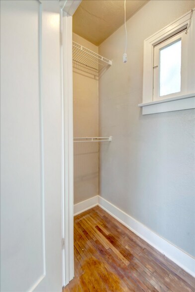 Building Photo - 3550 Rosecrans St