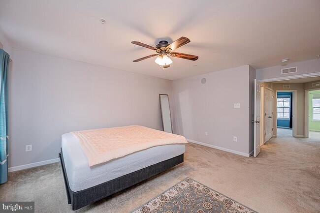 Building Photo - 6748 Green Mill Way