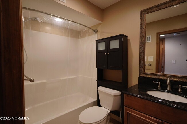 Building Photo - 200 Portland Rd