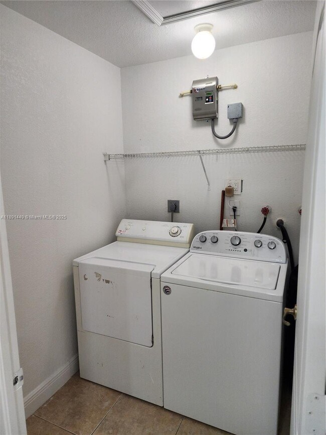 Building Photo - 11281 SW 247th Ter