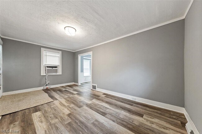 Building Photo - 3753 W 139th St