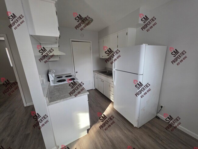 Building Photo - 605 W Michigan St