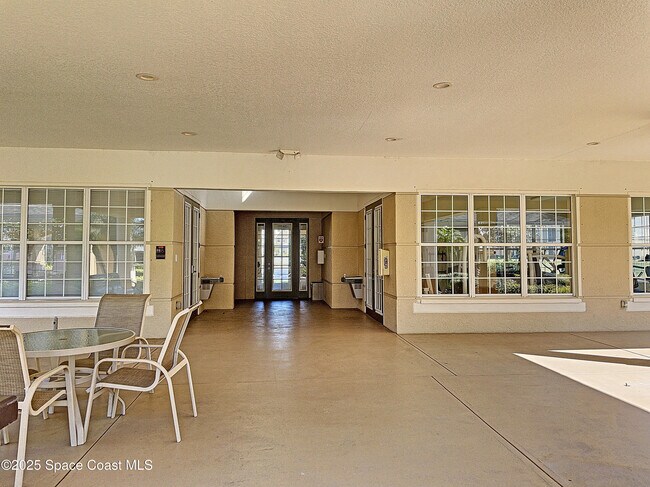 Building Photo - 3848 Lexmark Ln