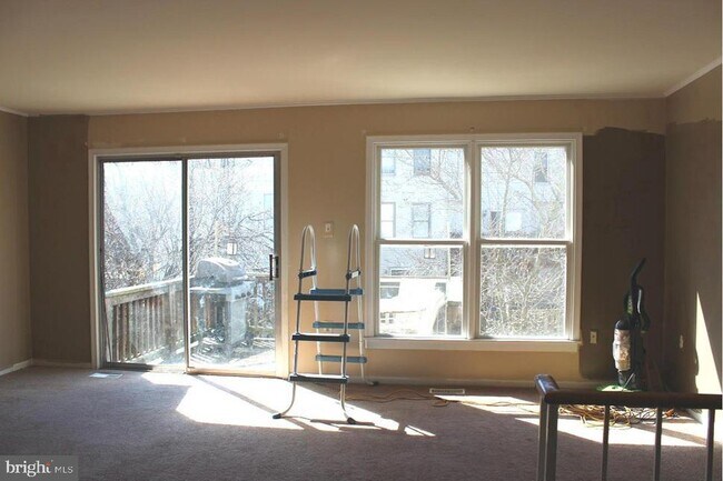 Building Photo - 10503 Oronoco Ln