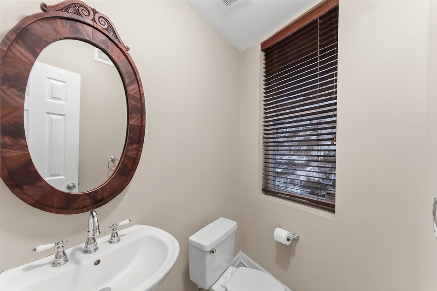 Half bath - 11 R Street NW