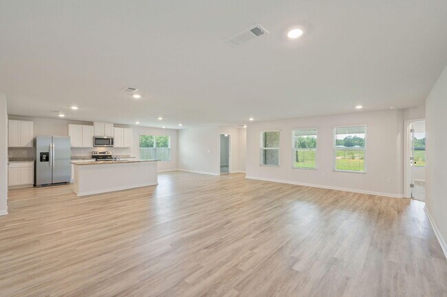 Building Photo - 5092 Gaineswood Dr