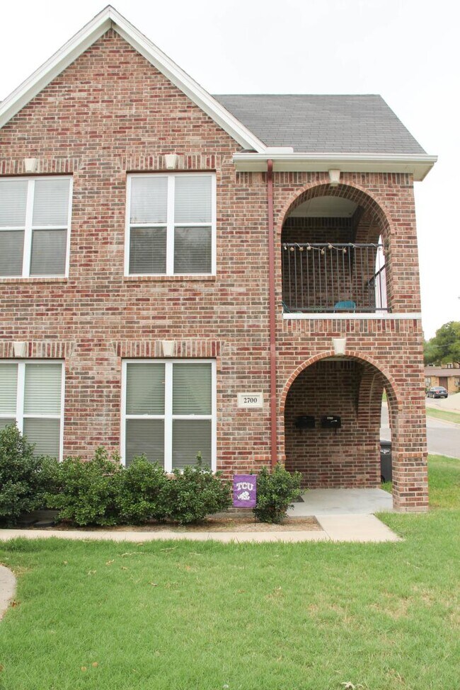 2702 McCart Ave 2702 McCart Ave Fort Worth TX 76110 Apartment Finder