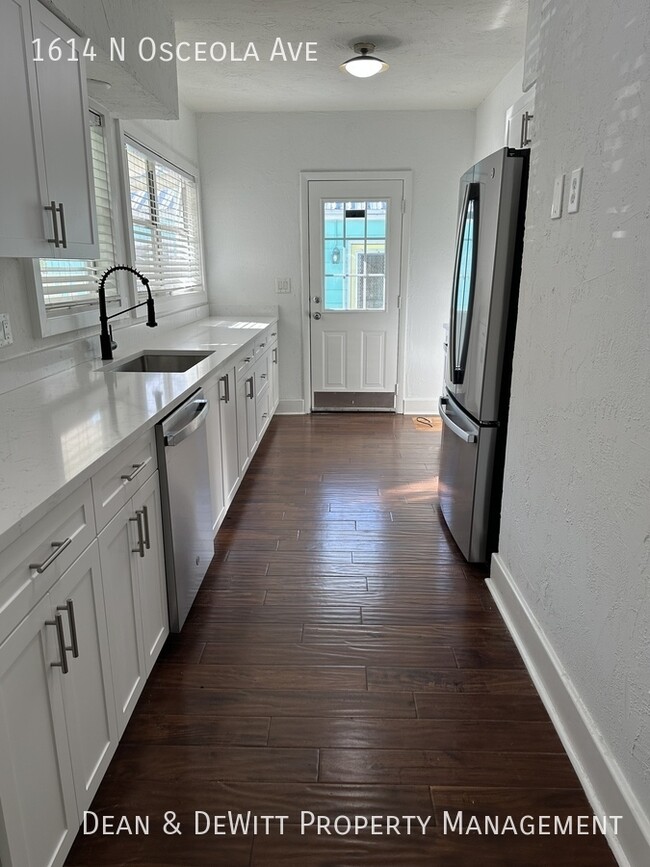 Building Photo - 1614 N Osceola Ave