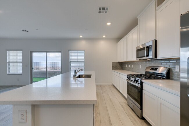 Building Photo - GORGEOUS SUMMERLIN WEST COMMUNITY**TONS OF UPGRADES*CITY AND STRIP VIEWS*COMMUNITY POOL AND SPA*