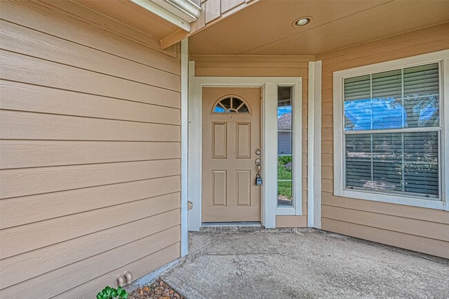 Building Photo - 5230 Garnetfield Ln