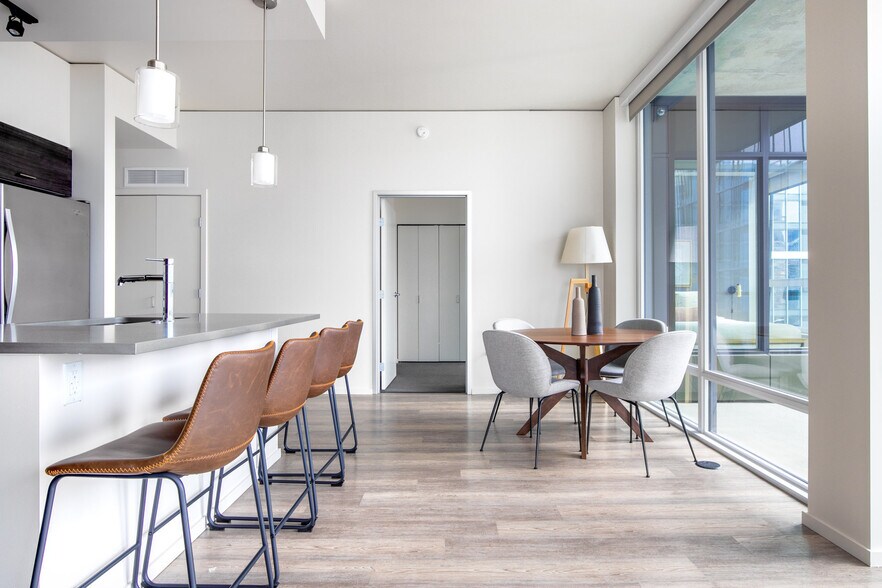 Building Photo - 2019 Boren Ave