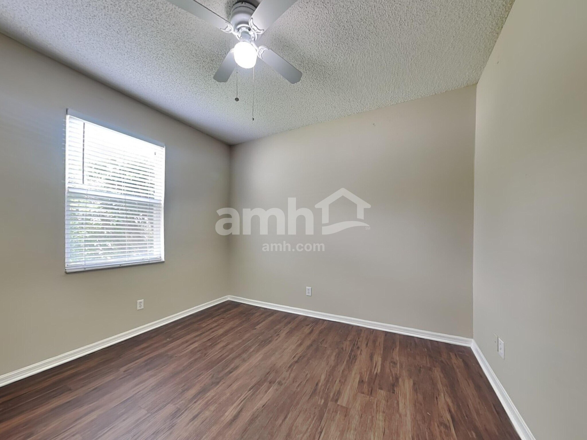 Building Photo - 1345 Brooke View Dr