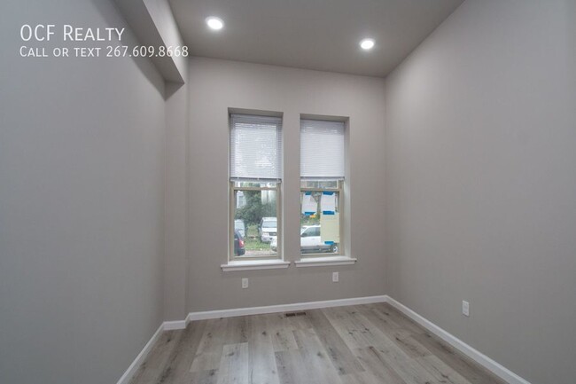 Building Photo - Modern Brewerytown Two Bedroom / Two Bathr...