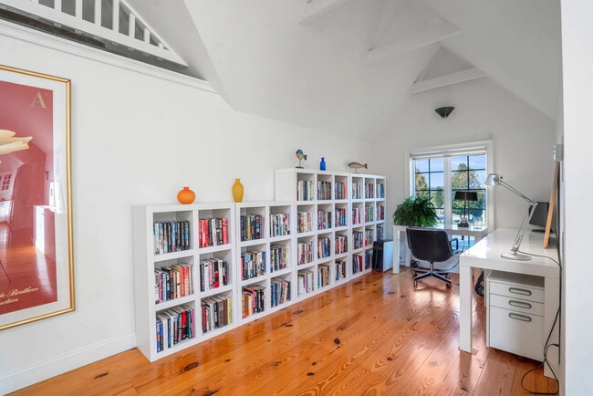 Building Photo - 7470 Sound Ave