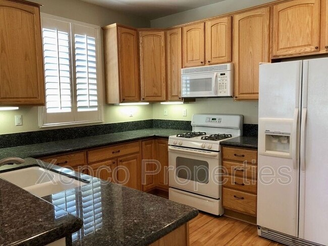 Building Photo - 1170 Wisteria Way