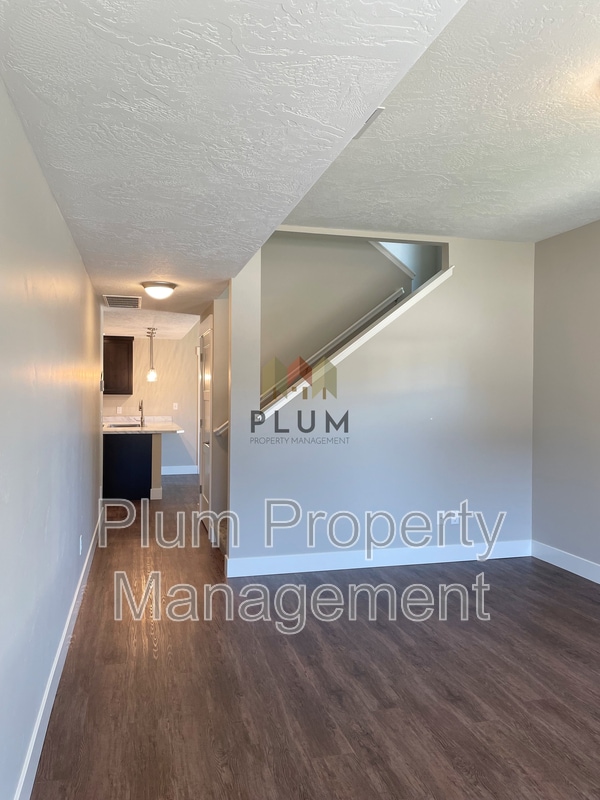 Building Photo - 2795 Hamilton Way