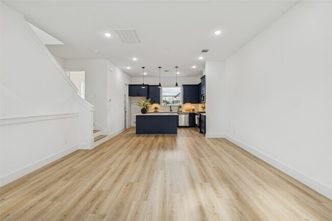 Building Photo - 111 Milby St