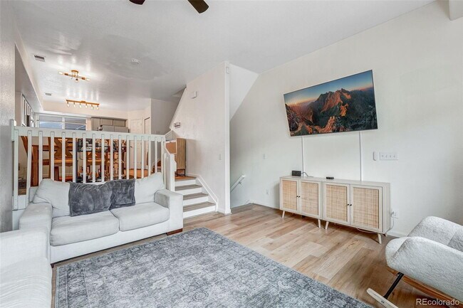 Building Photo - "Charming 2-Bed Townhouse Retreat with 2.5 Baths in Brighton!"