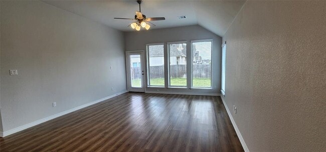 Building Photo - 100 Los Olives Ln