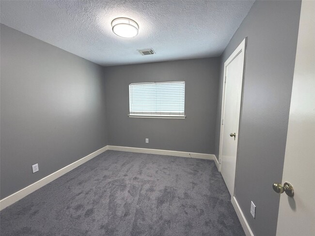 Building Photo - 10027 Farrell Dr