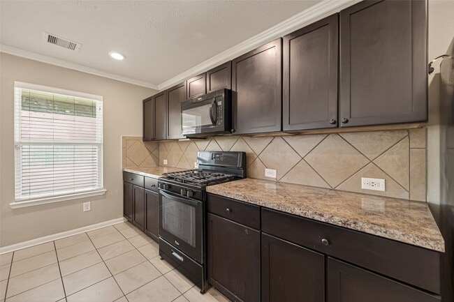 Building Photo - 18814 Bailey Oaks Ln