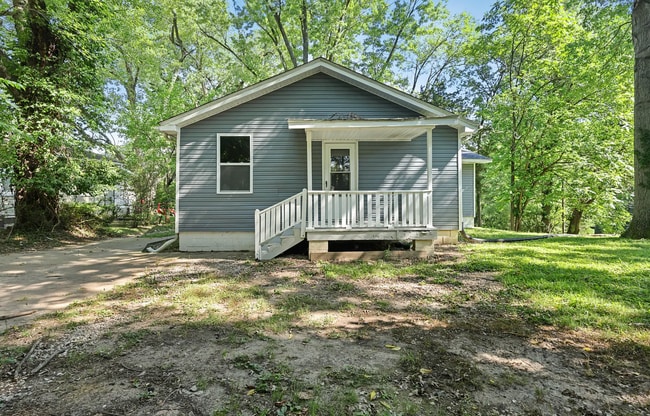 Building Photo - 608 Hill Ln