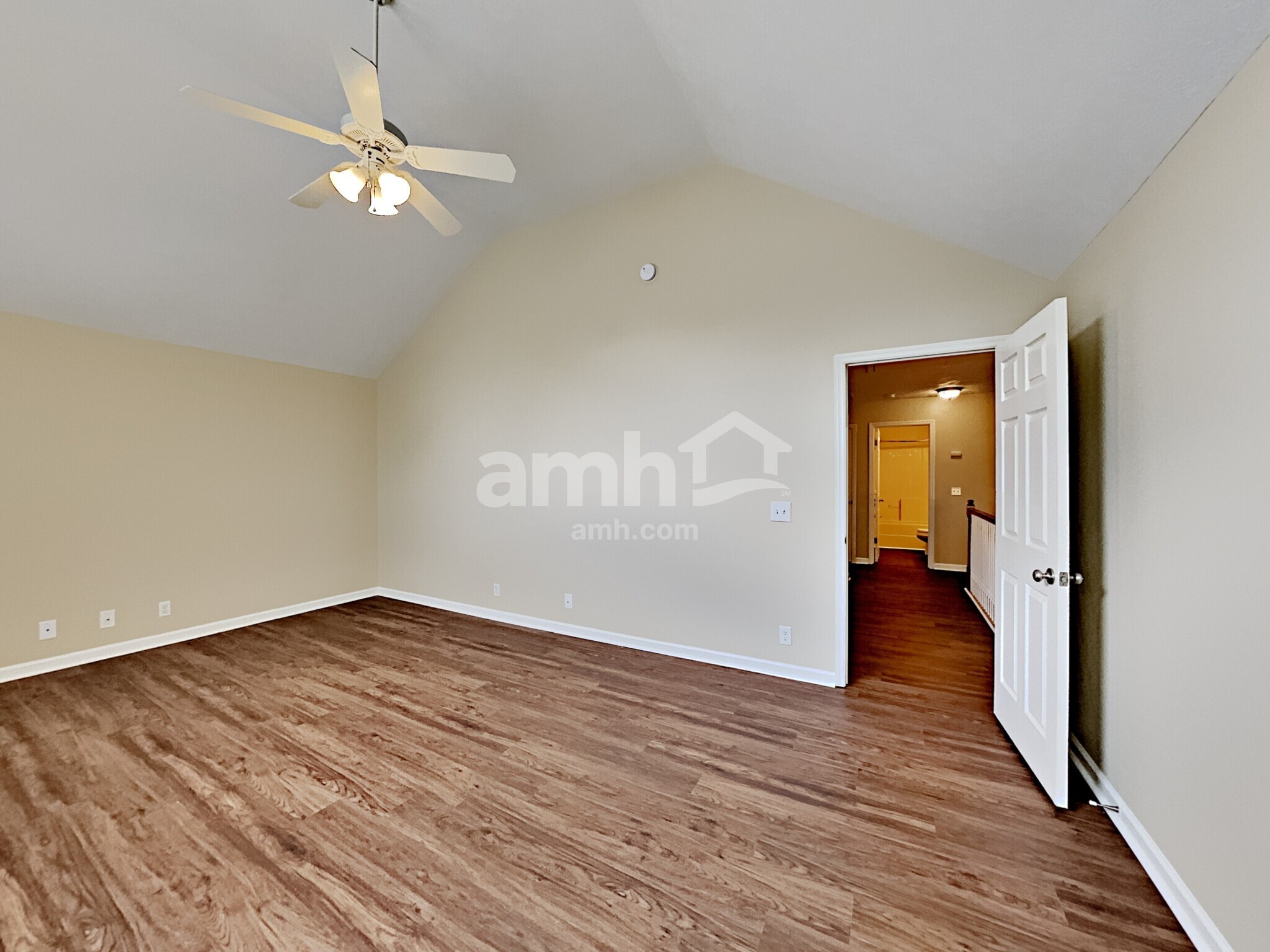 Building Photo - 7409 Campton Rd